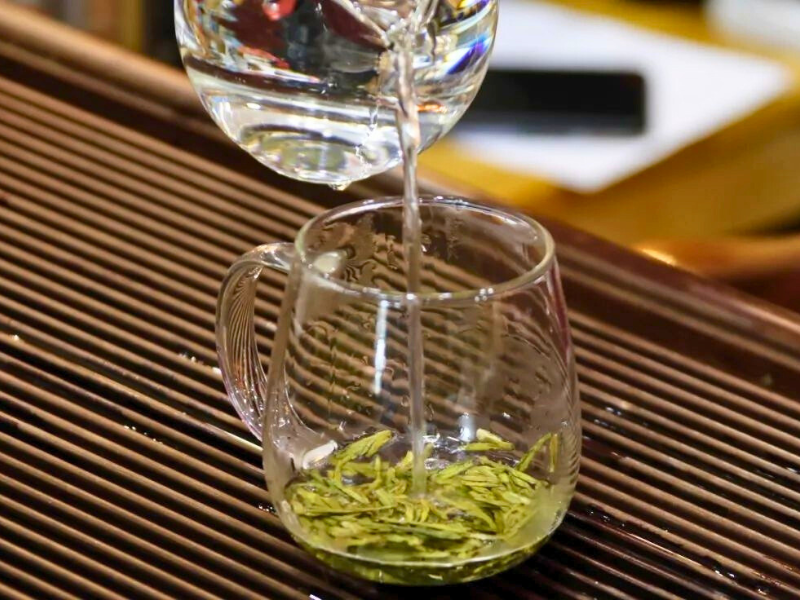 How to Brew Long Jing Tea