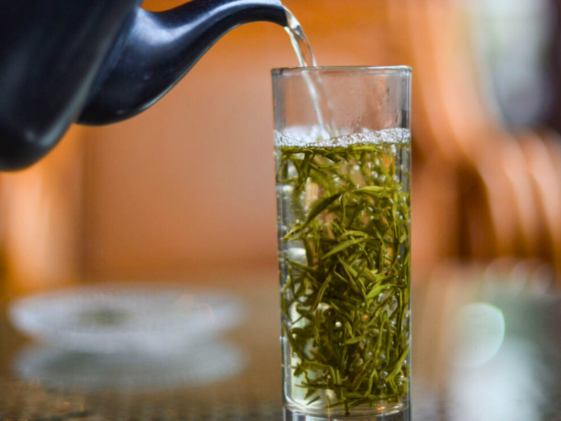 Steeping Yellow Tea