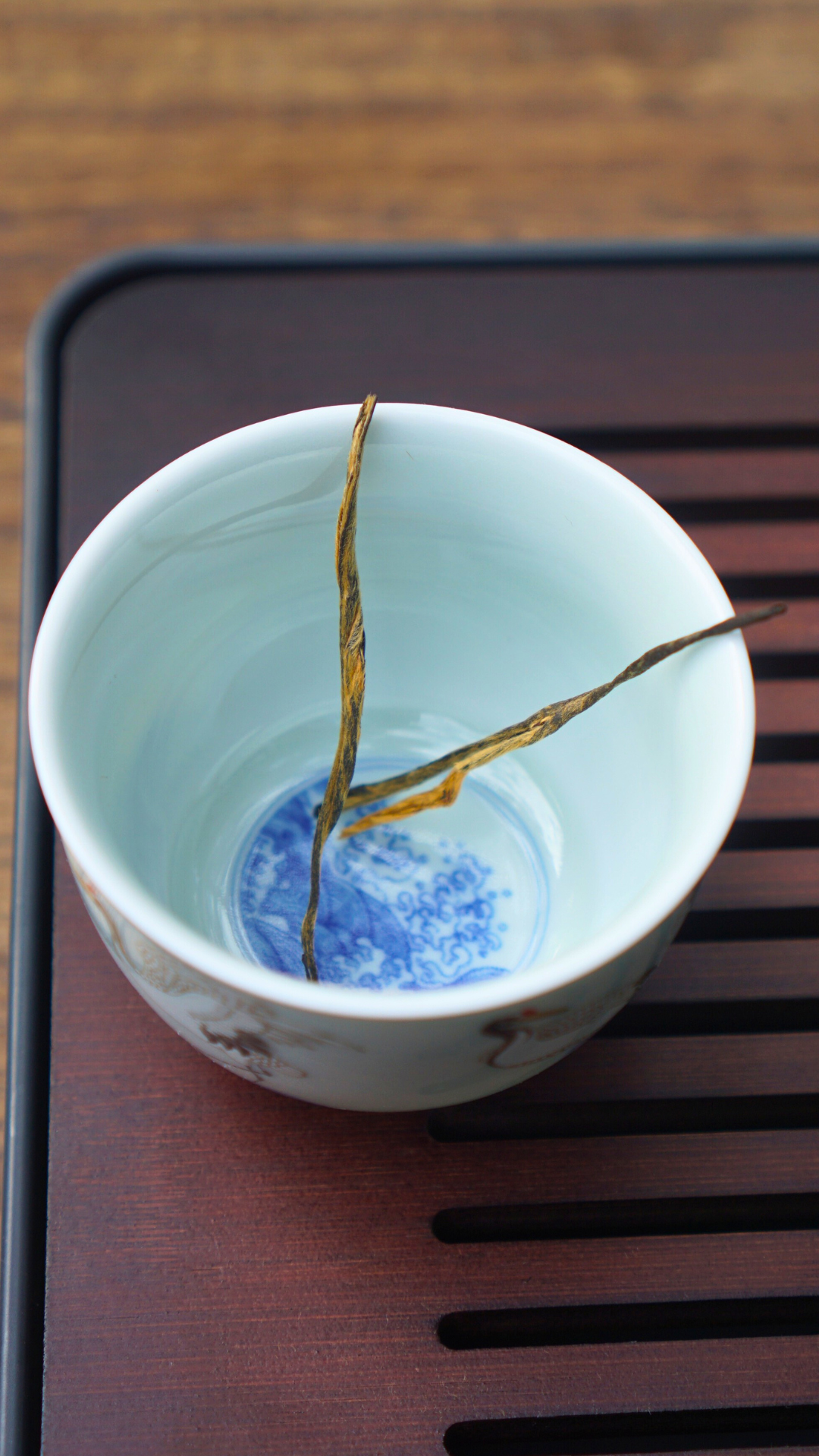 Dianhong Pine Needle