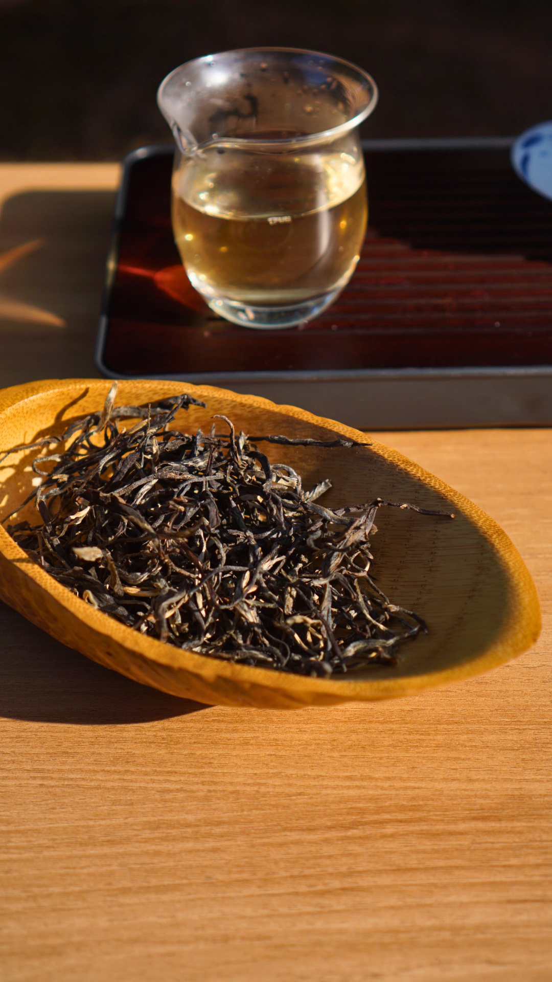 Lao Man'e Ancient Tea Tree Raw Pu-erh