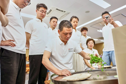 The Process of Making Long Jing Tea